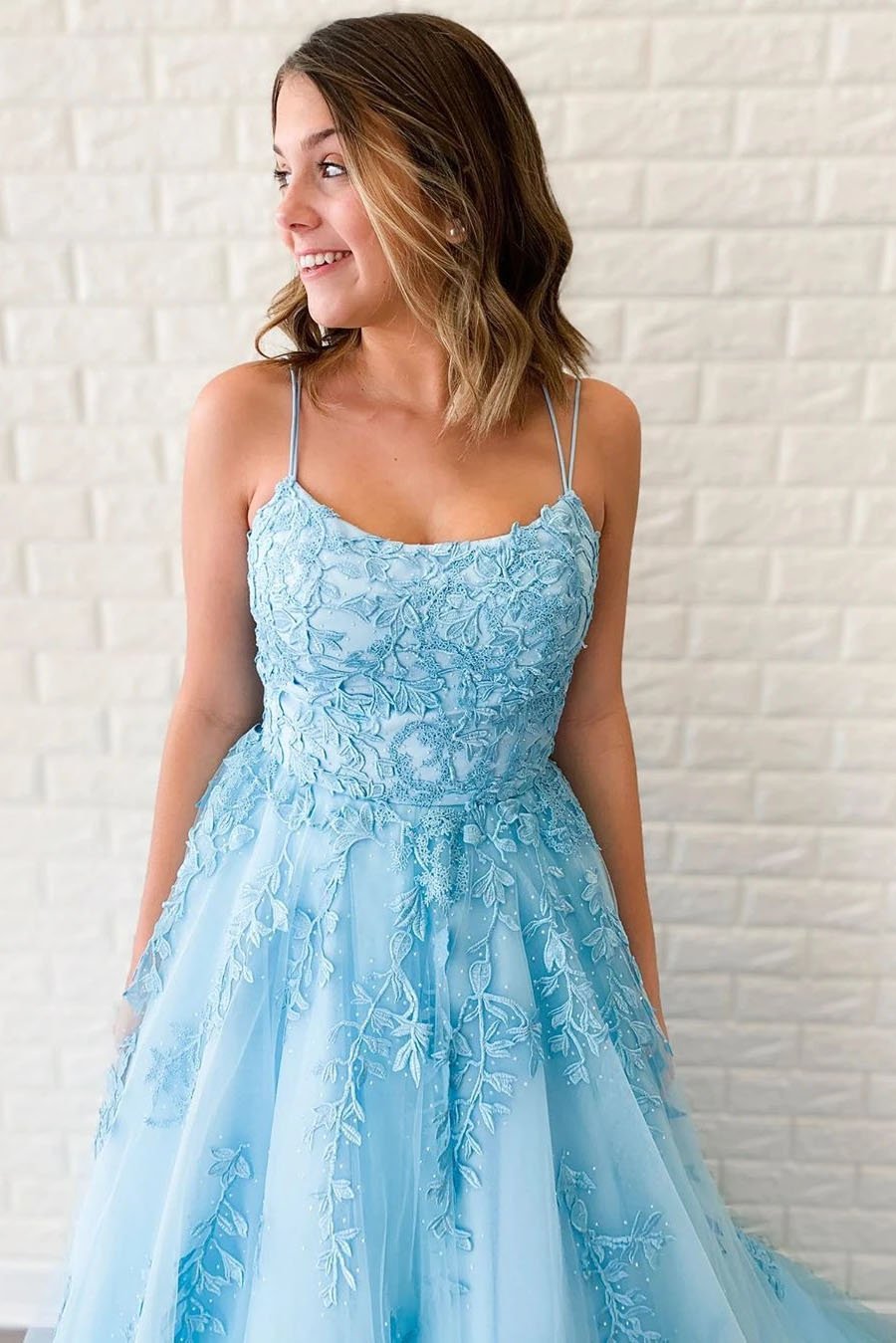 Unique A-Line Sky Blue Tulle Appliques Beads Scoop Prom Dresses with Lace STF15681