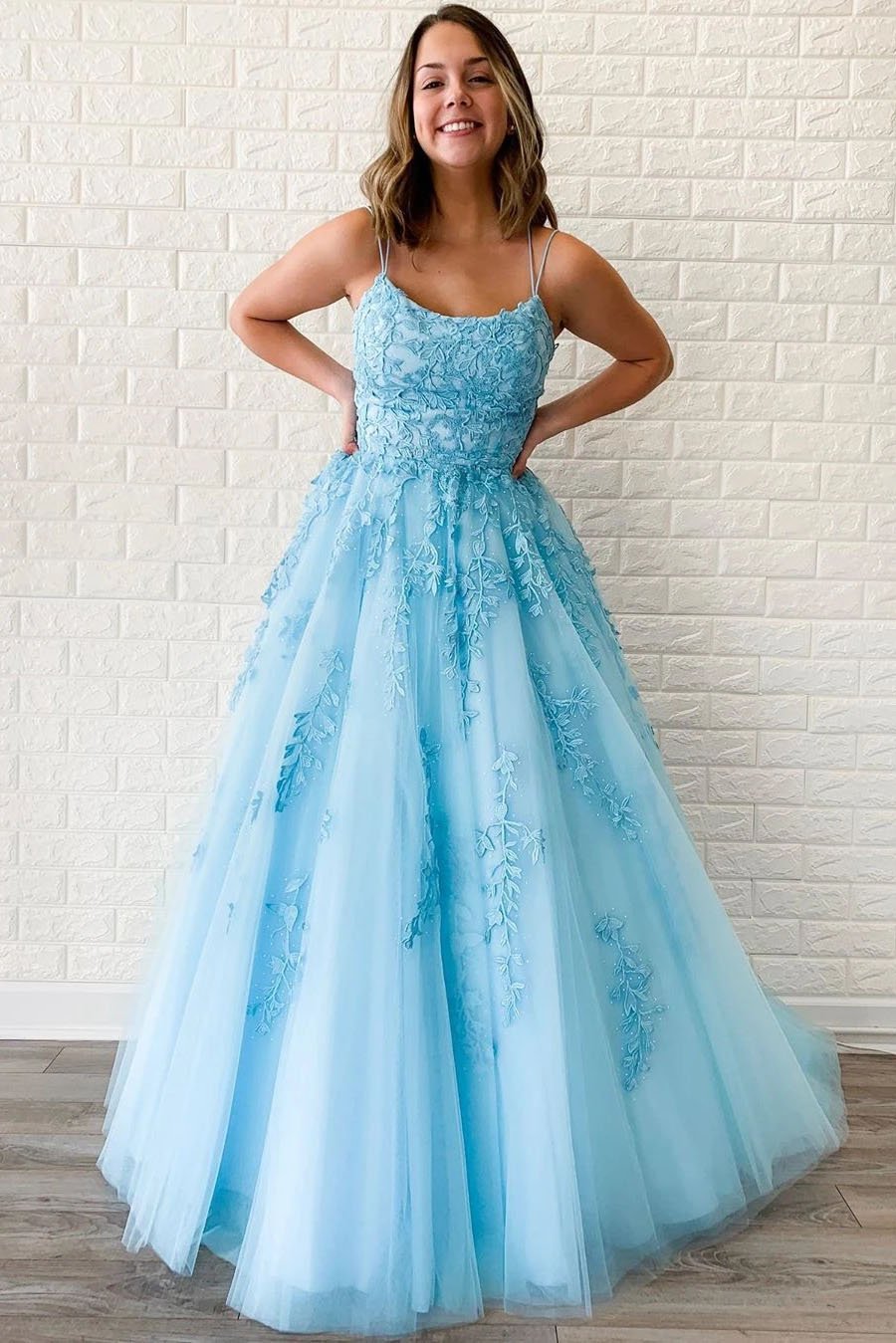 Unique A-Line Sky Blue Tulle Appliques Beads Scoop Prom Dresses with Lace STF15681