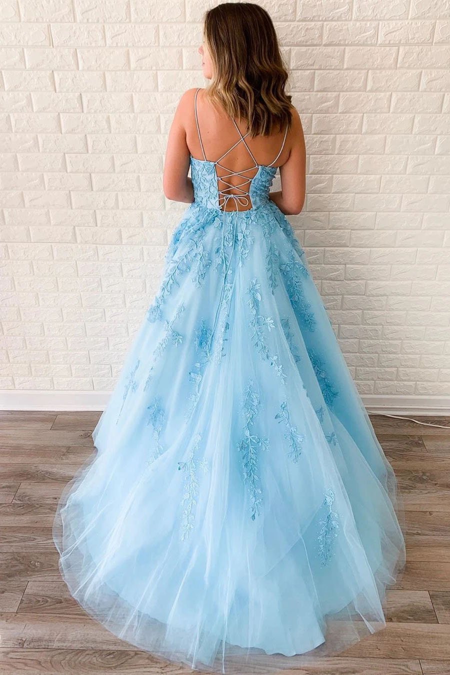 Unique A-Line Sky Blue Tulle Appliques Beads Scoop Prom Dresses with Lace STF15681