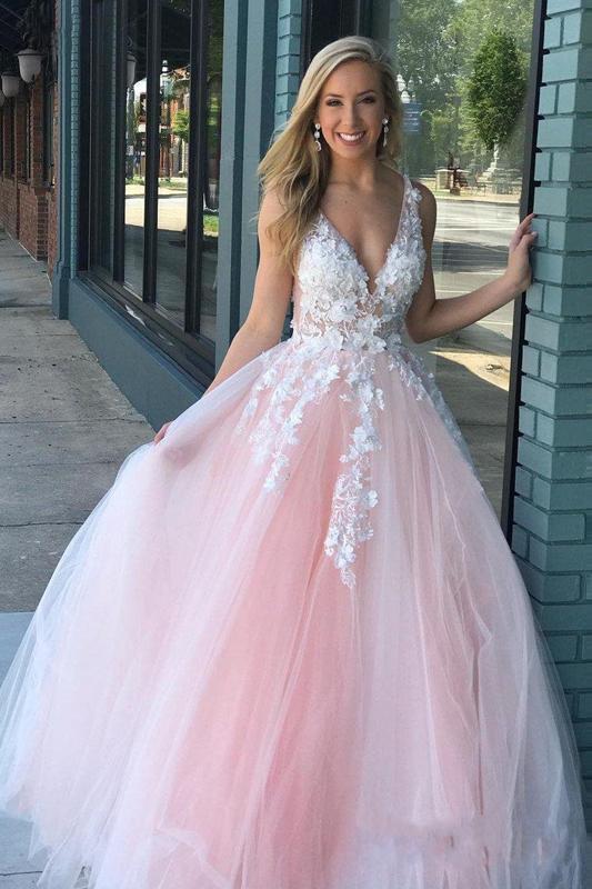 Charming Ball Gown V Neck Tulle Lace Appliques Prom Dresses, Evening STF15625