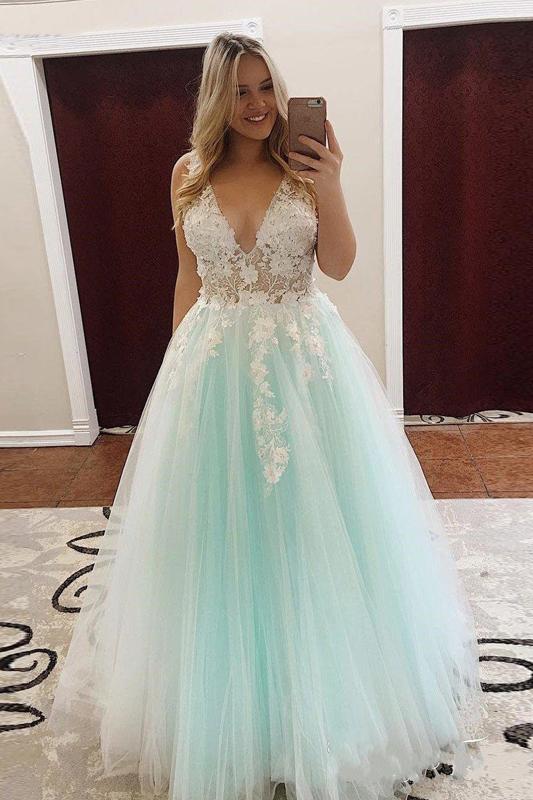 Charming Ball Gown V Neck Tulle Lace Appliques Prom Dresses, Evening STF15625