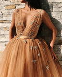 Ball Gown Tulle V Neck Homecoming Dresses with Appliques, Short Prom STF15620